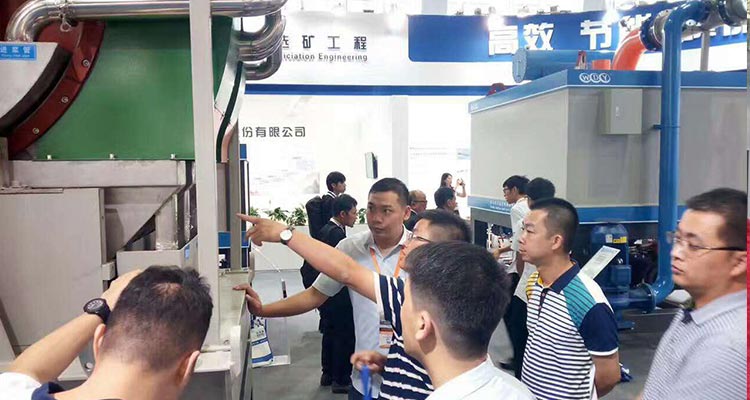 好色先生TV传媒2017年广州陶瓷工业展